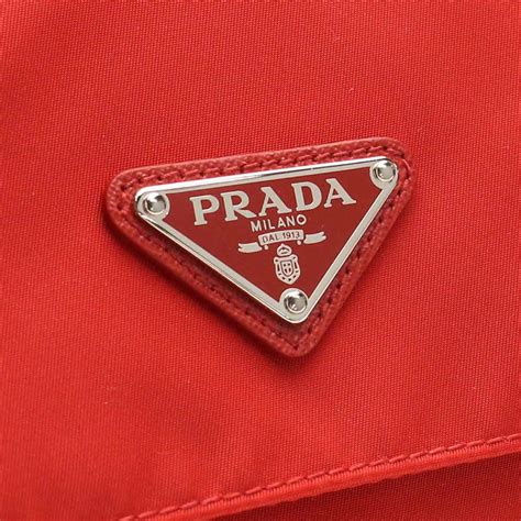 authentic prada outlet online.